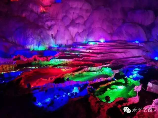 两对新郎开启人生下一段旅程
